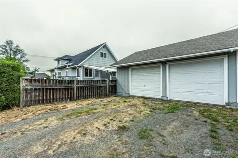 6447 S Warner Street Tacoma WA 98404