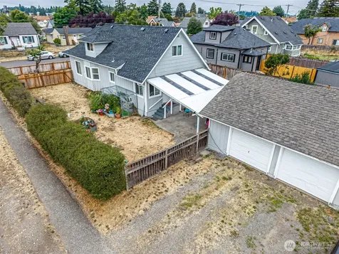 6447 S Warner Street Tacoma WA 98404