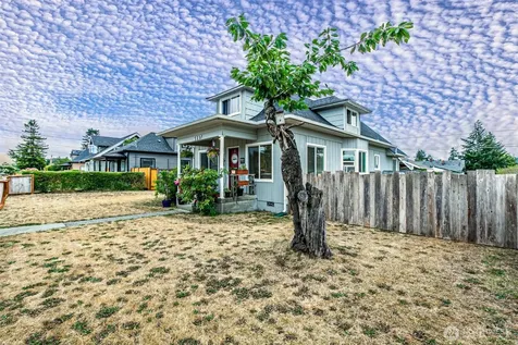 6447 S Warner Street Tacoma WA 98404