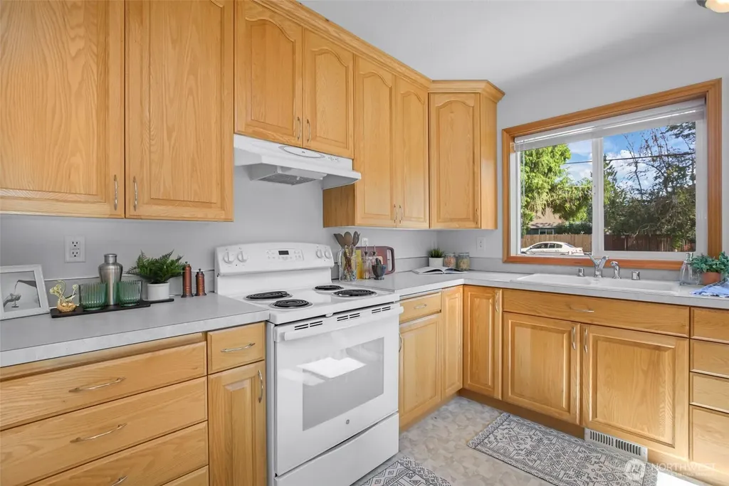 2525 15th Avenue SE Olympia WA 98501