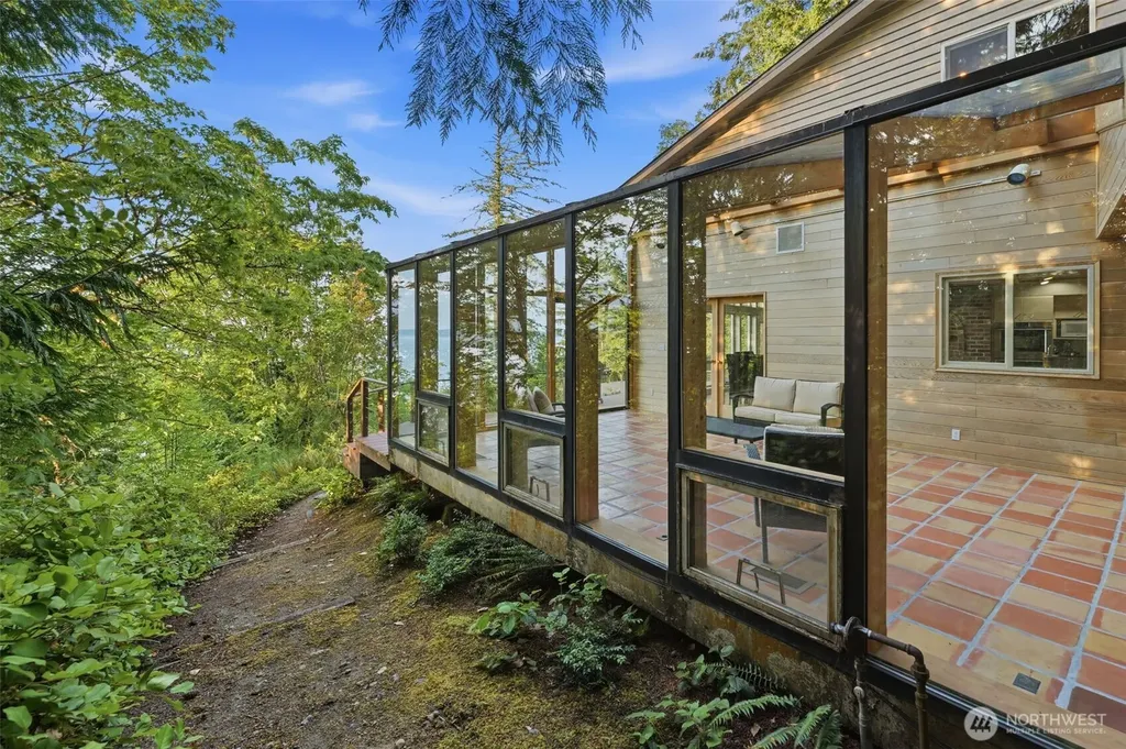 6607 Crimson Sky Loop NW Seabeck WA 98380