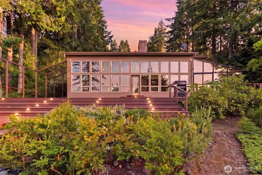 6607 Crimson Sky Loop NW Seabeck WA 98380