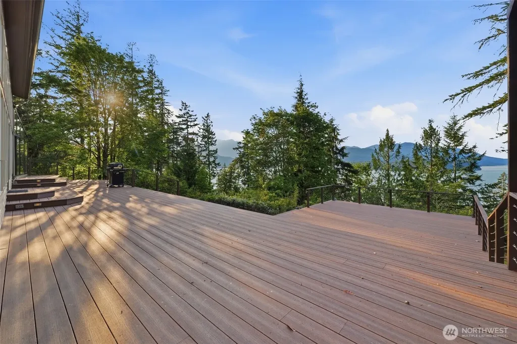 6607 Crimson Sky Loop NW Seabeck WA 98380