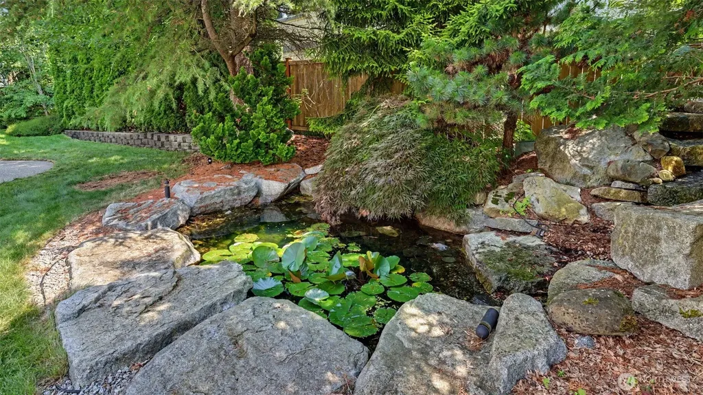 324 Quincy Avenue NE Renton WA 98059