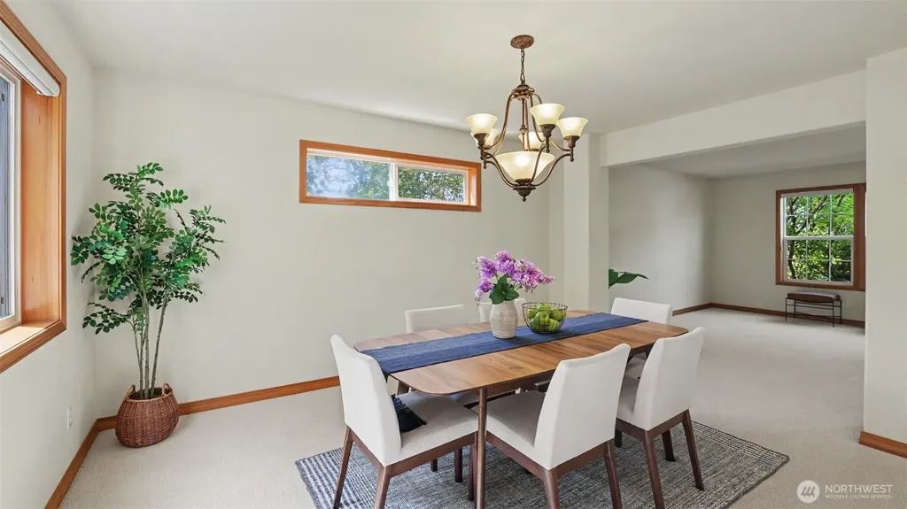 324 Quincy Avenue NE Renton WA 98059