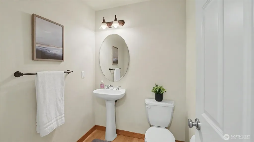 324 Quincy Avenue NE Renton WA 98059