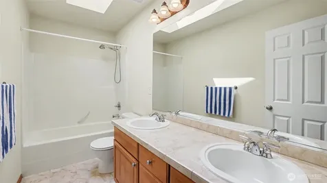 324 Quincy Avenue NE Renton WA 98059