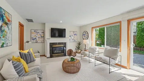 324 Quincy Avenue NE Renton WA 98059