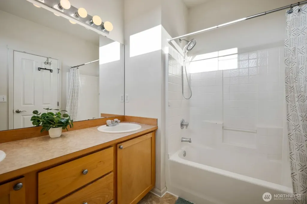 5844 Marshall Place SE Auburn WA 98092