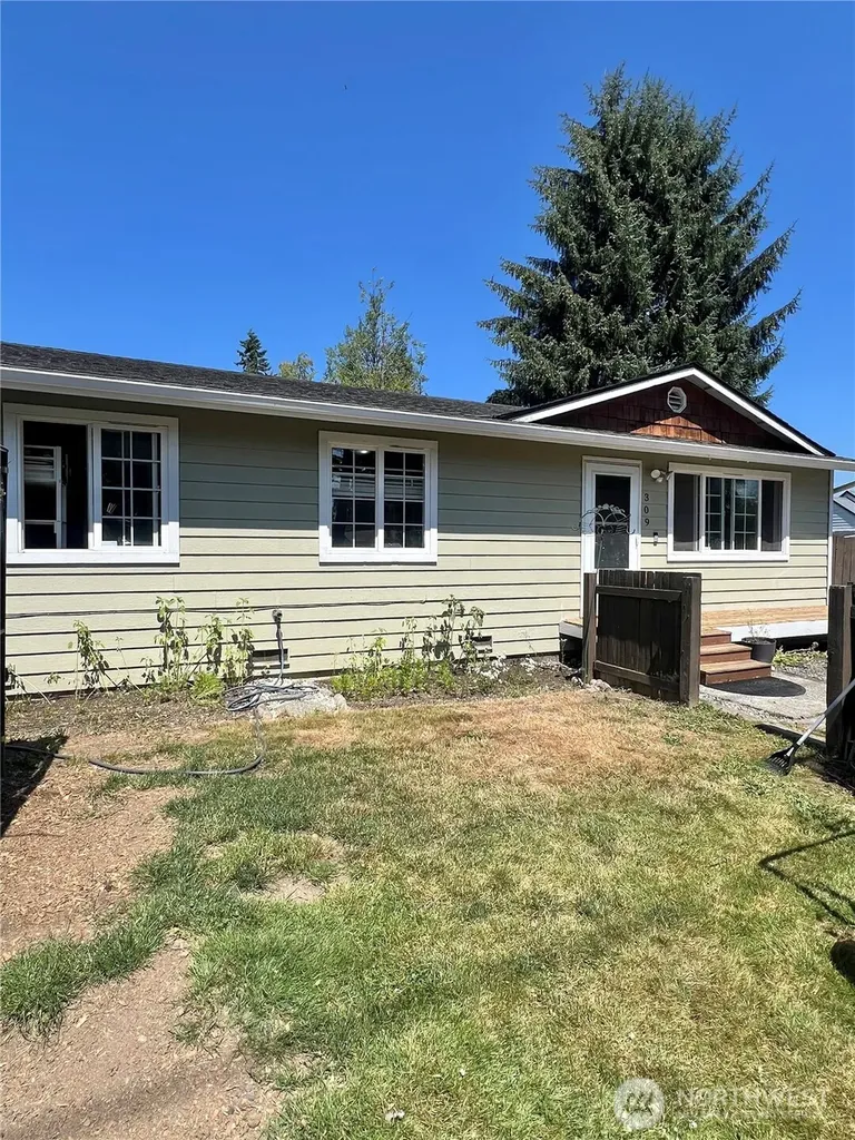 309 W Galena Street Granite Falls WA 98252