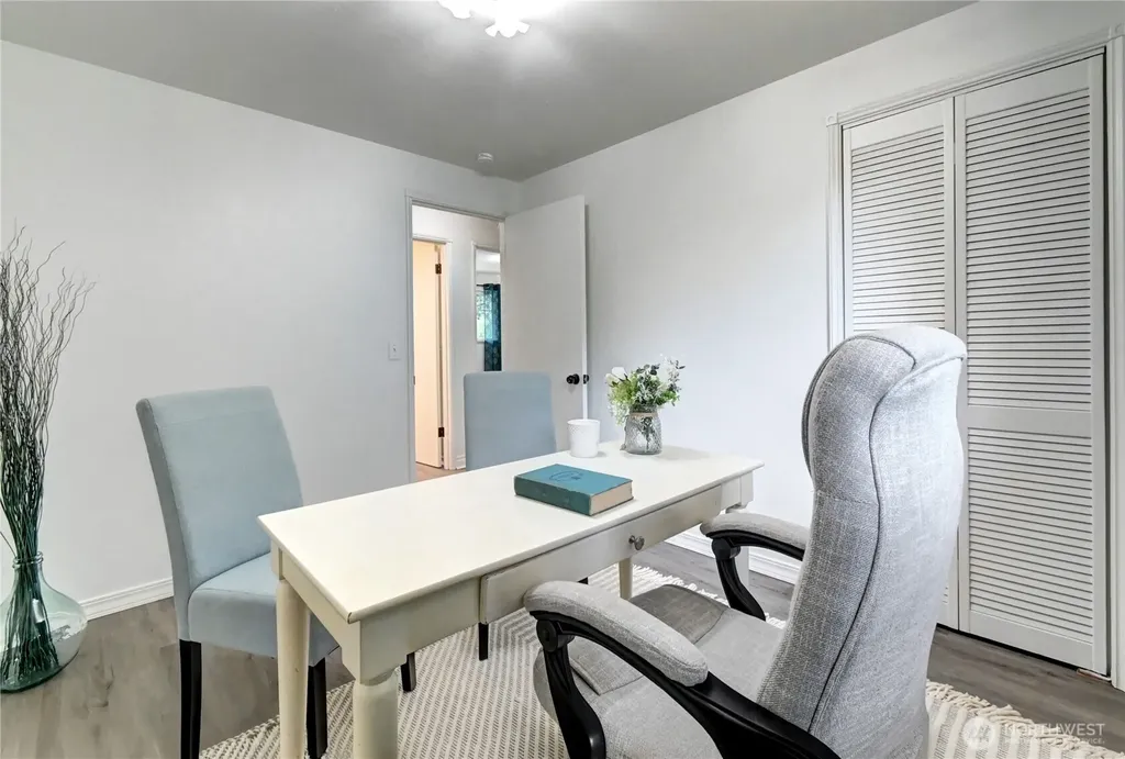 22105 78th Place W Edmonds WA 98026