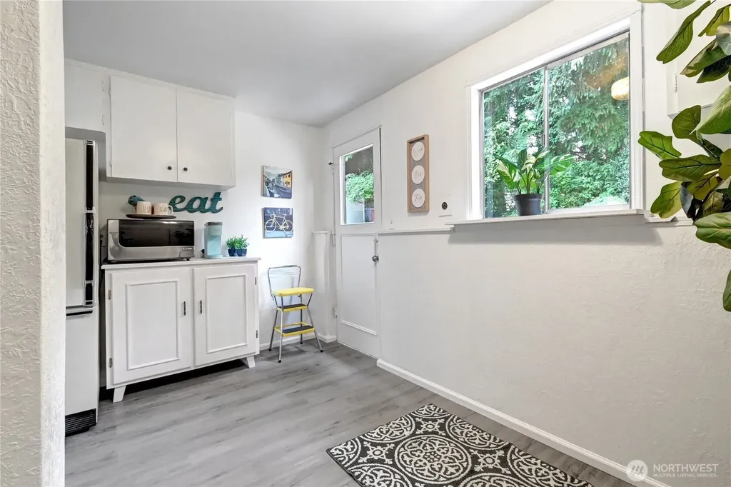 22105 78th Place W Edmonds WA 98026