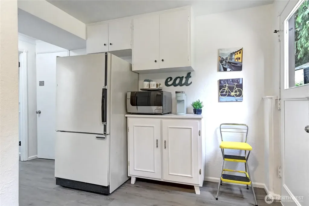 22105 78th Place W Edmonds WA 98026