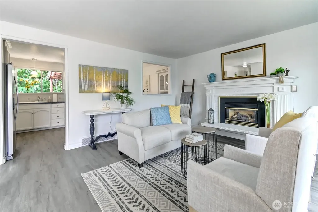 22105 78th Place W Edmonds WA 98026