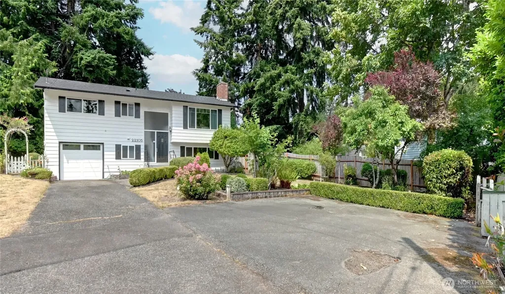 22105 78th Place W Edmonds WA 98026