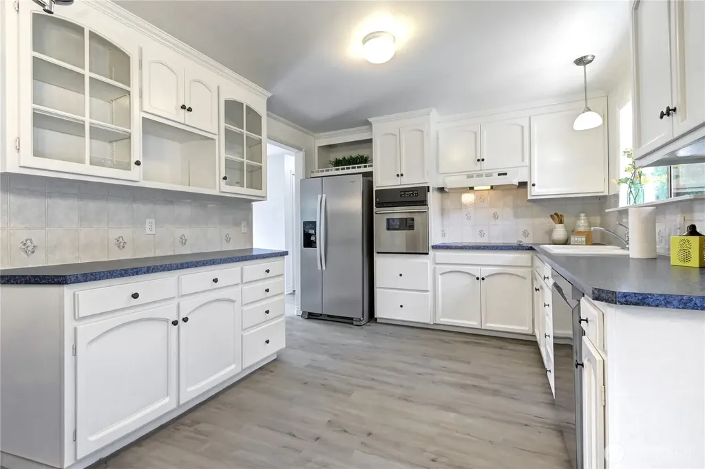 22105 78th Place W Edmonds WA 98026