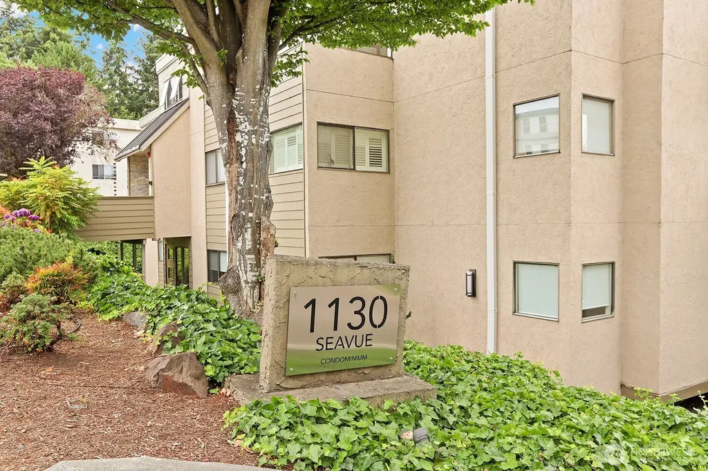 1130 5th Avenue S Edmonds WA 98020