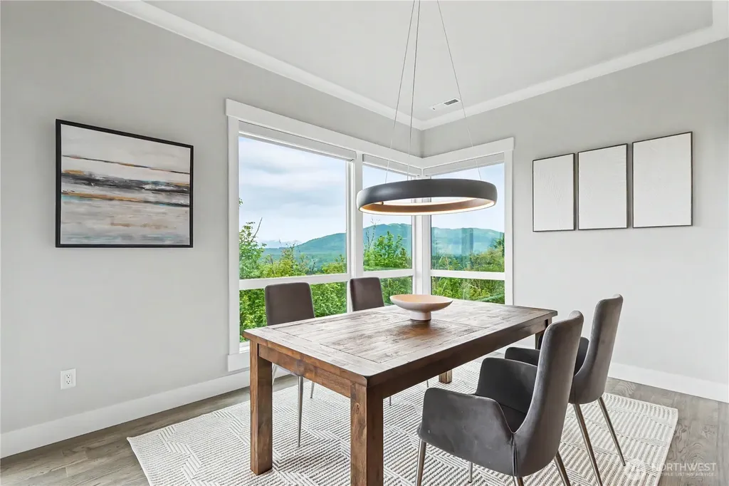 510 Viewcrest Drive NW Issaquah WA 98027