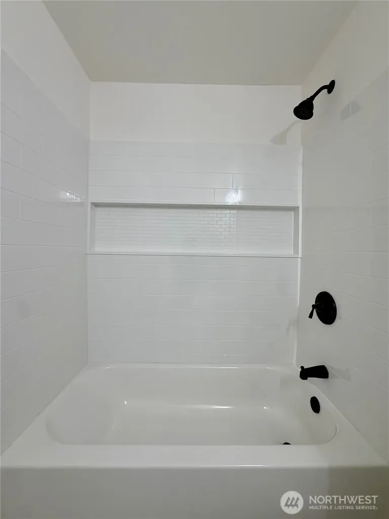 1109 27th Street SE Auburn WA 98002