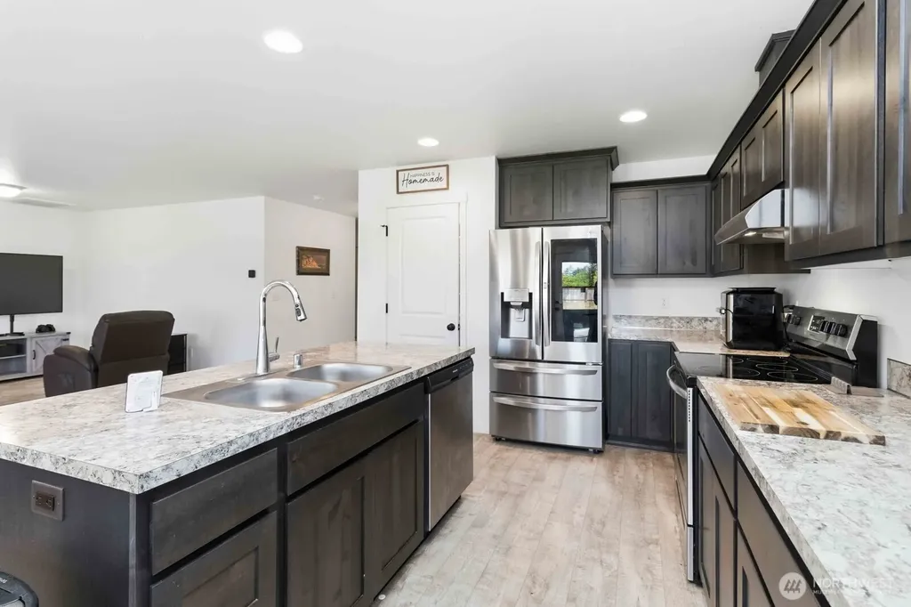 602 Cardinal Avenue Winlock WA 98596