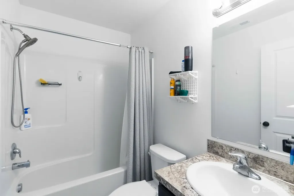 602 Cardinal Avenue Winlock WA 98596