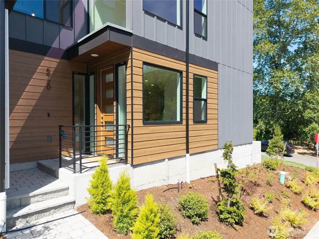 5720 NE 65th Street Seattle WA 98115