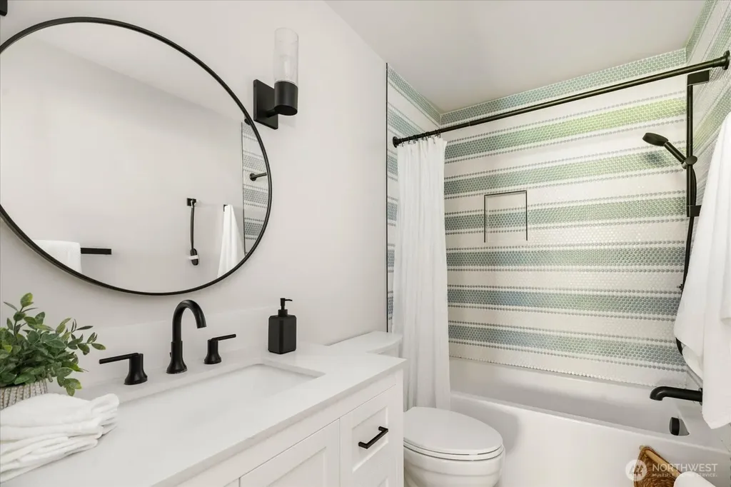 5682 Mcdonald Drive Langley WA 98260