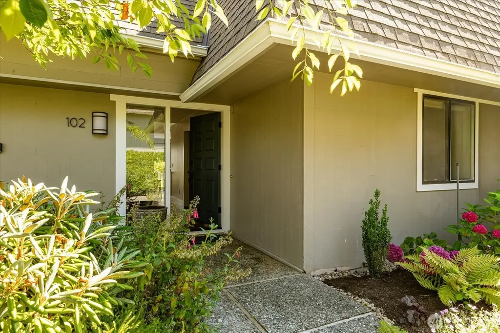 5682 Mcdonald Drive Langley WA 98260