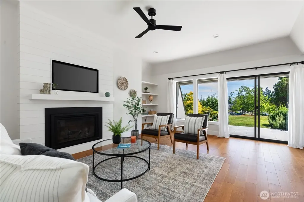 5682 Mcdonald Drive Langley WA 98260