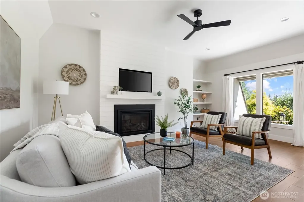5682 Mcdonald Drive Langley WA 98260