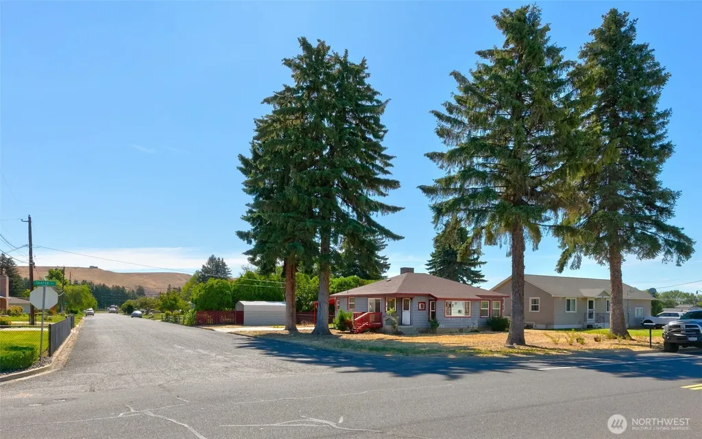 25 Shafer Avenue Naches WA 98937