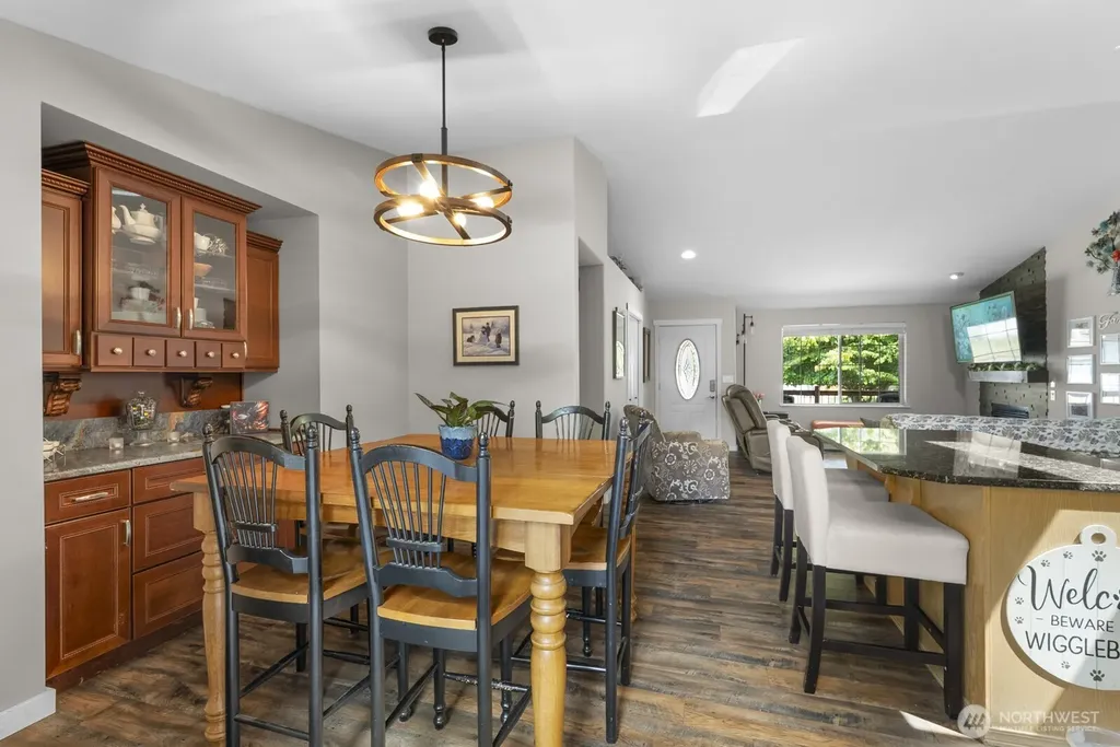 20530 Lois Lane Arlington WA 98223