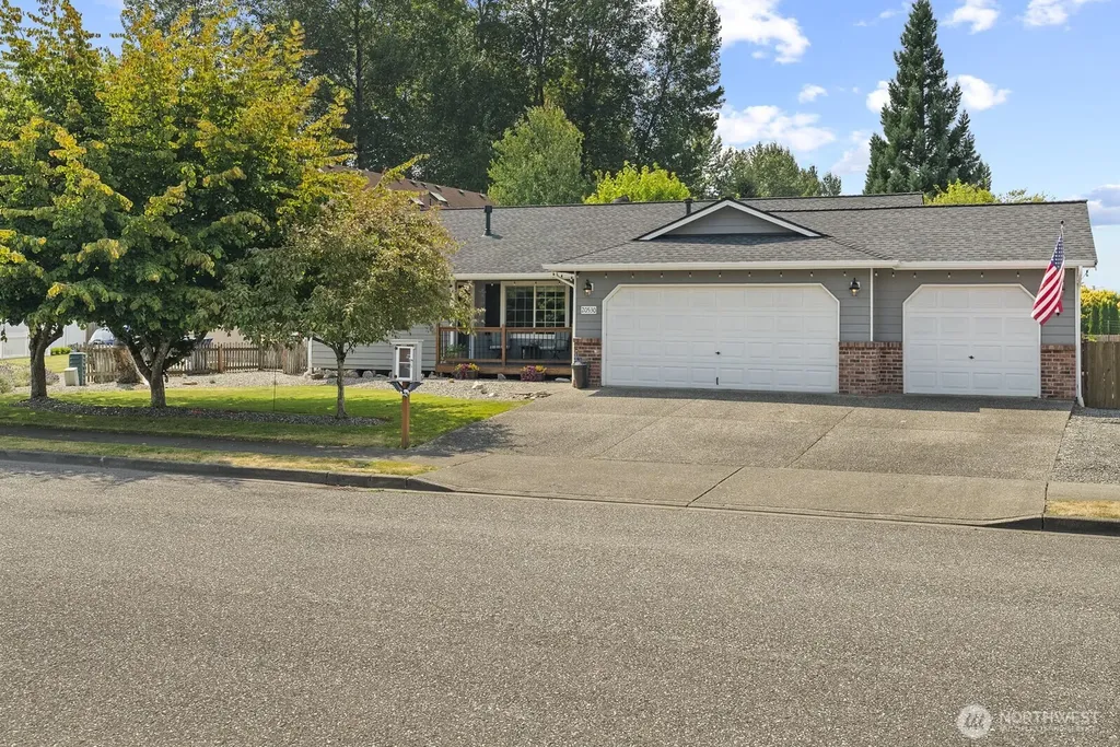 20530 Lois Lane Arlington WA 98223