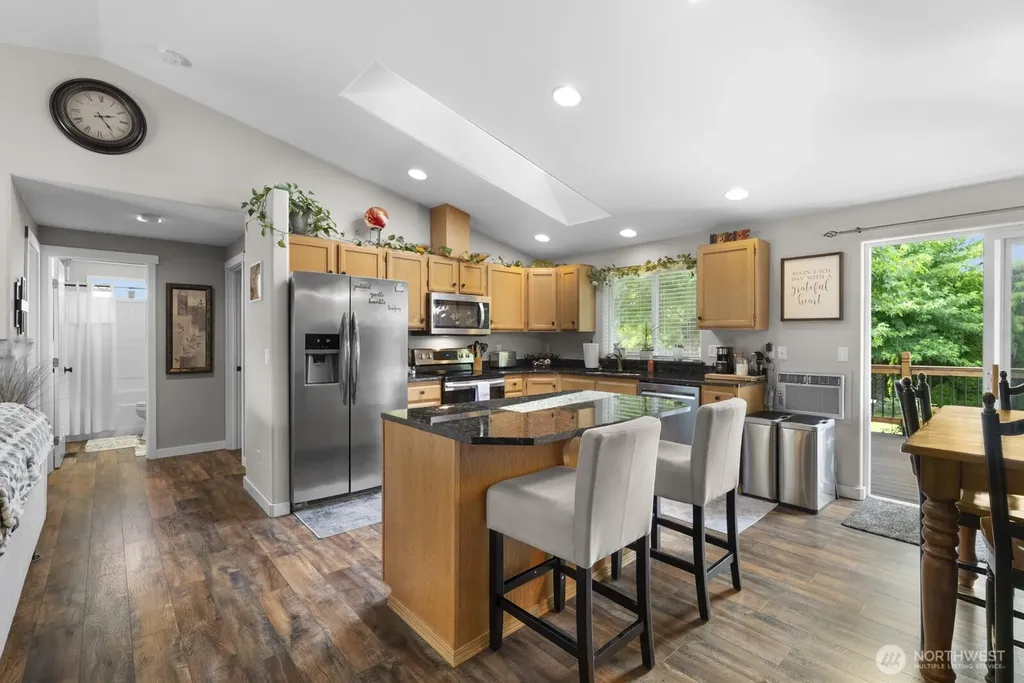 20530 Lois Lane Arlington WA 98223