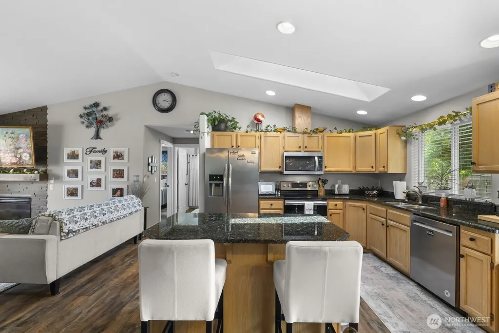 20530 Lois Lane Arlington WA 98223