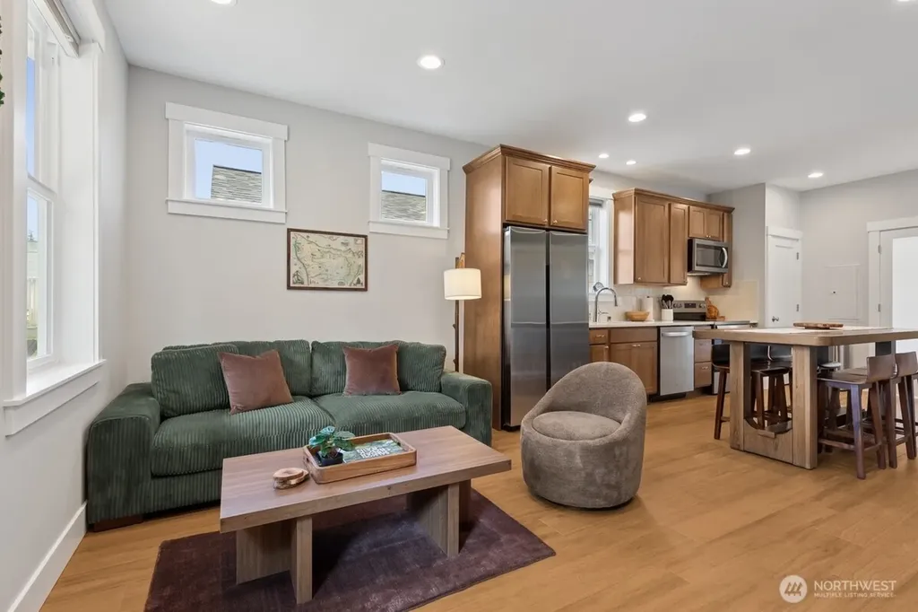 64 Bungalow Loop Pacific Beach WA 98571