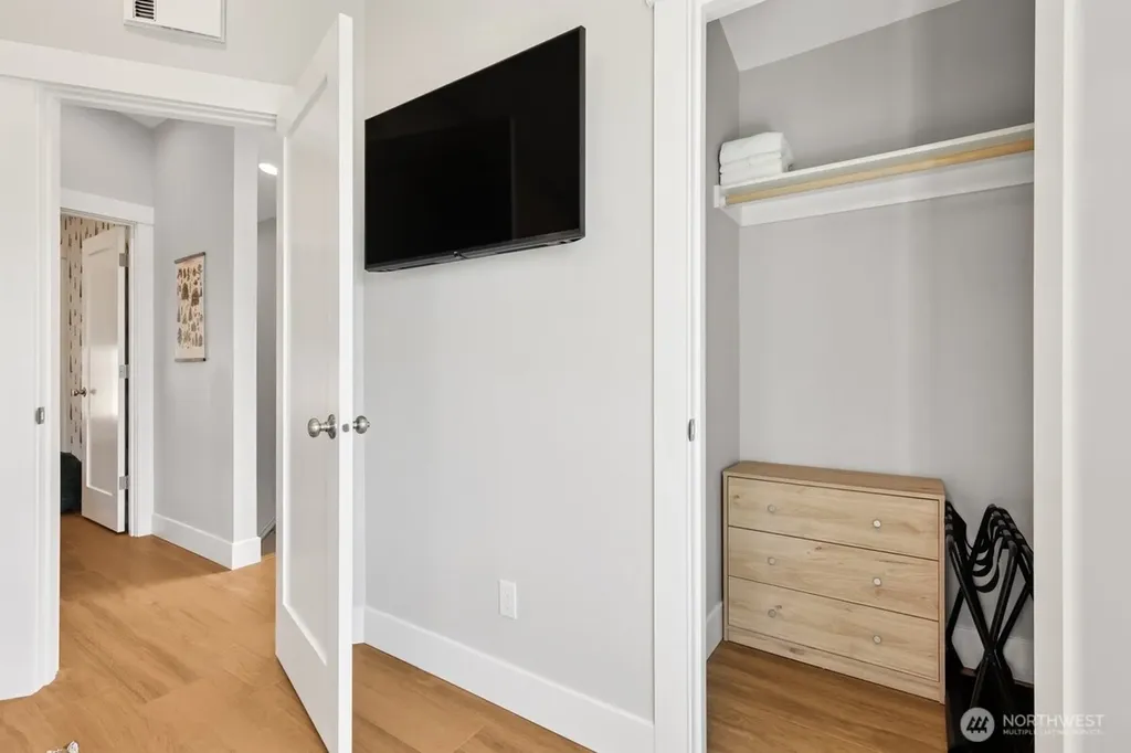 64 Bungalow Loop Pacific Beach WA 98571