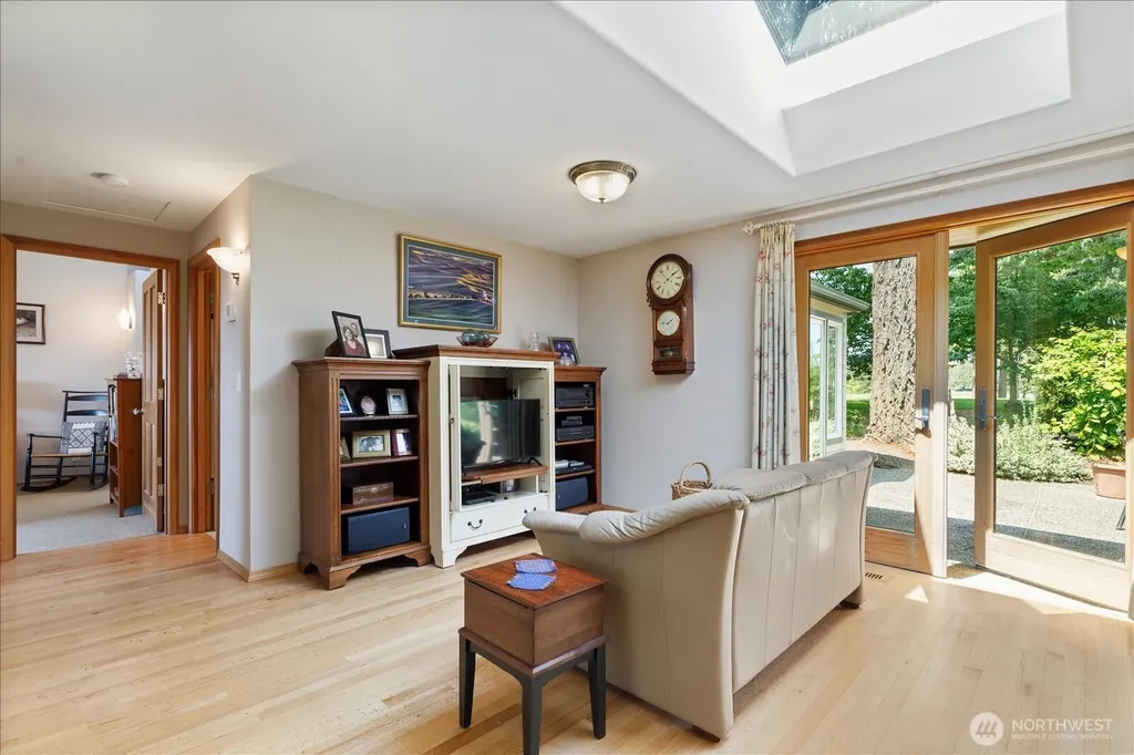 16459 Fairway Drive Burlington WA 98233