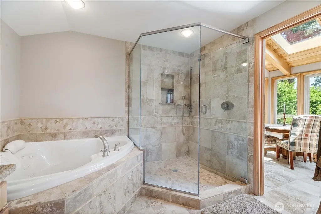 16459 Fairway Drive Burlington WA 98233