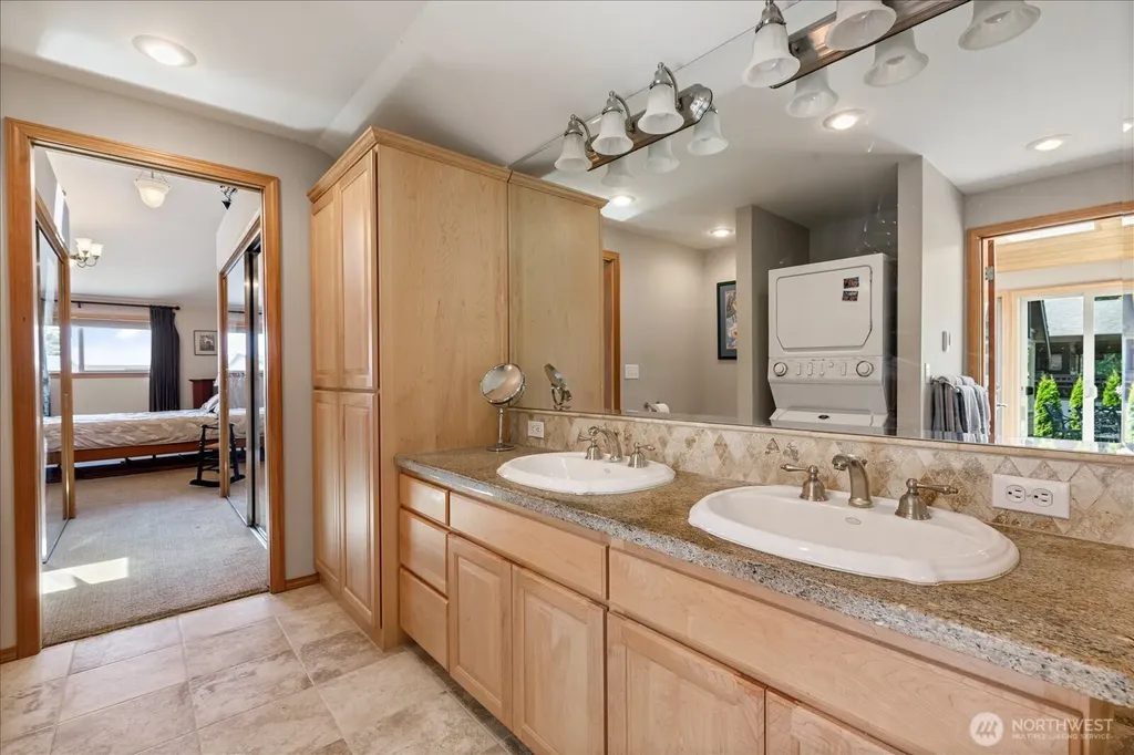 16459 Fairway Drive Burlington WA 98233