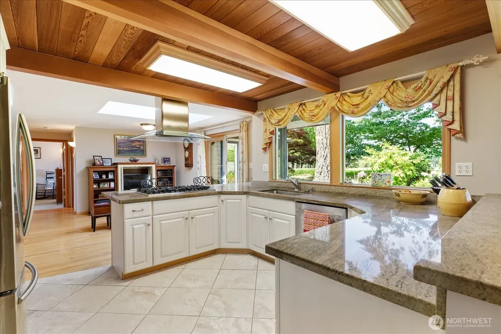 16459 Fairway Drive Burlington WA 98233