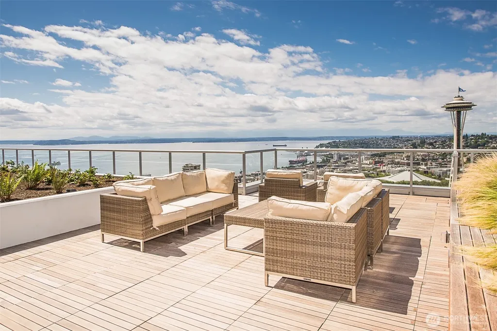 583 Battery Street Seattle WA 98121