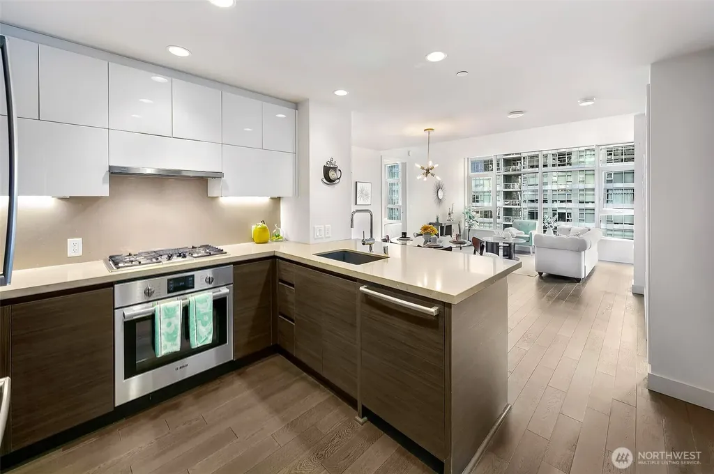 583 Battery Street Seattle WA 98121