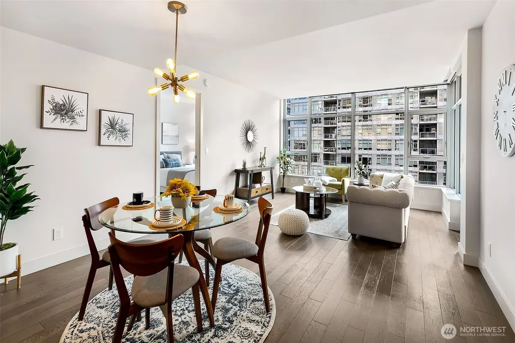 583 Battery Street Seattle WA 98121