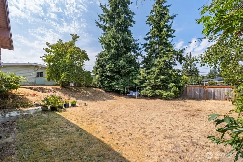 15432 SE 8th Street Bellevue WA 98007