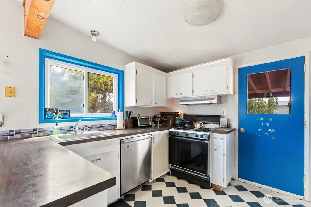 15432 SE 8th Street Bellevue WA 98007