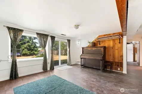 15432 SE 8th Street Bellevue WA 98007
