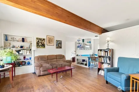 15432 SE 8th Street Bellevue WA 98007