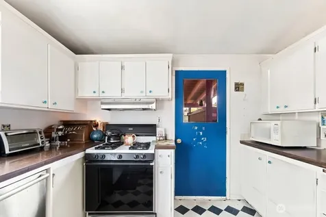 15432 SE 8th Street Bellevue WA 98007