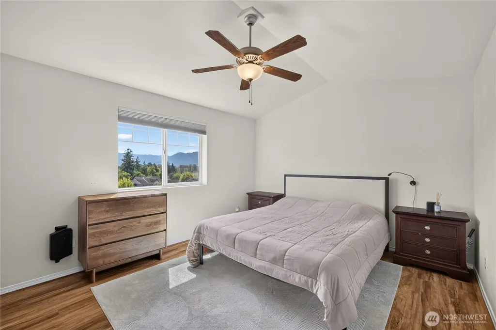1477 W Gateway Heights Loop Sedro Woolley WA 98284